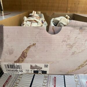 Skechers Cream and Gold Sneakers